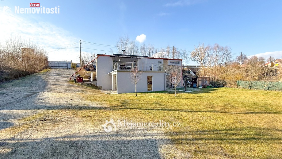 Prodej rodinného domu 287 m², Hluboké Mašůvky