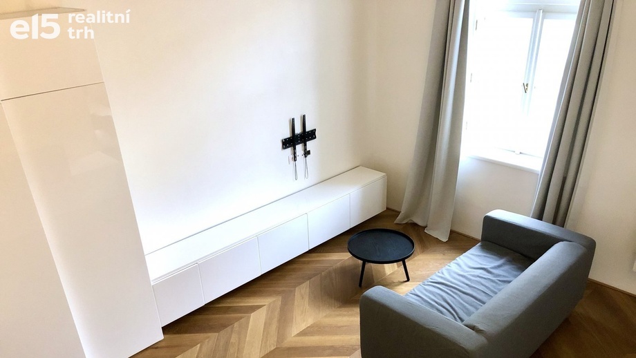 Prodej byty 2+kk, 46 m² - Praha - Vršovice