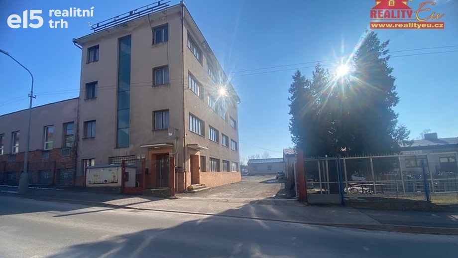 Pronájem sklady, 1 322 m² - Nové Město nad Metují
