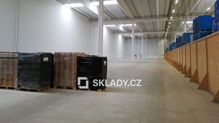 Pronájem skladu 2 000 m², Rajhrad