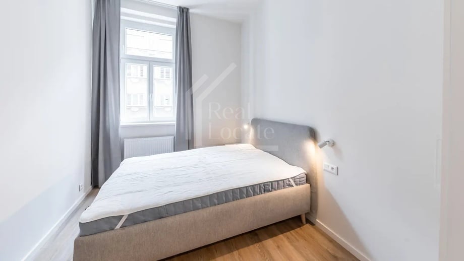 Pronájem bytu 2+kk 51 m², Praha - Holešovice