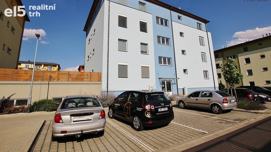 Pronájem byty 2+kk, 48 m² - Šlapanice