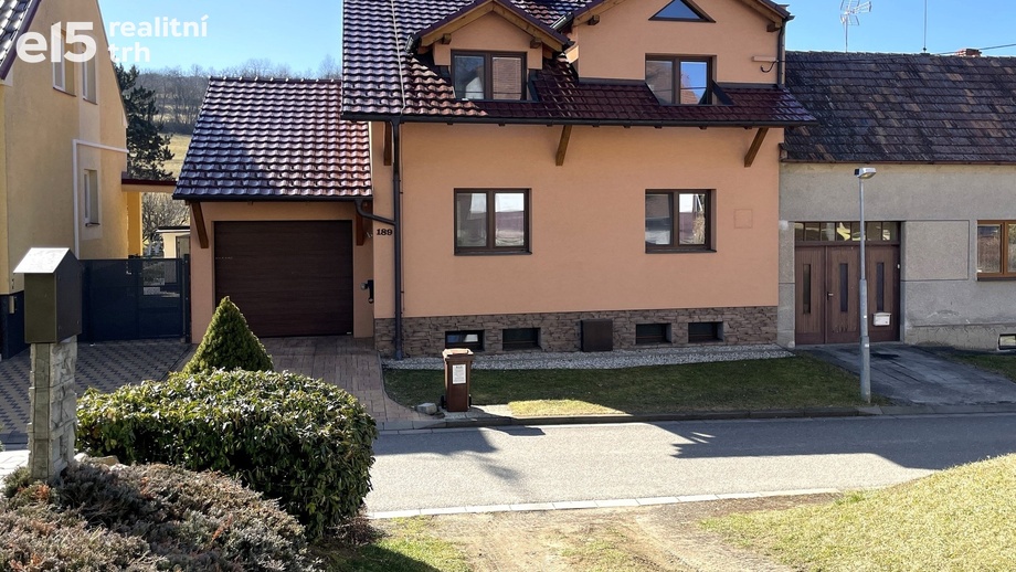 Prodej rodinné domy, 350 m² - Uherské Hradiště - Míkovice