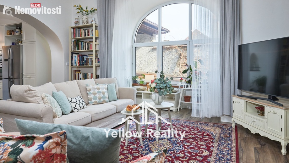 Prodej rodinného domu 500 m², Zlonice