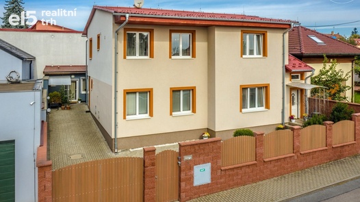 Prodej bytového domu s 3, jednotkami, užitná plocha 315 m2, zahrada 437 m2, - Praha - Horní Počernice