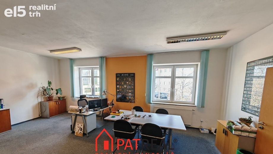 Pronájem kanceláře, 57 m² - Brno-Židenice