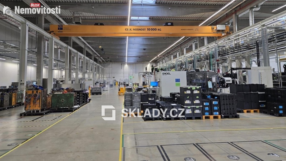 Pronájem skladu 4 500 m², Zápy