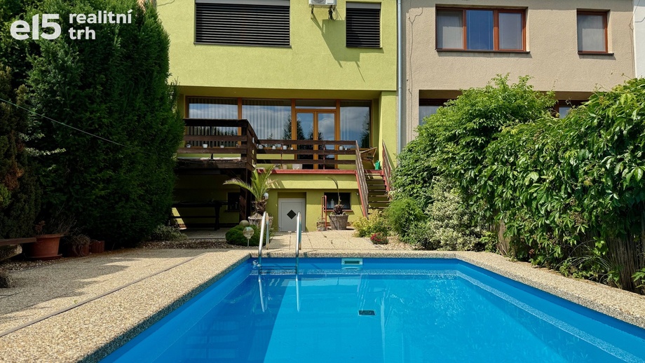 Prodej rodinné domy, 219 m² - Blučina