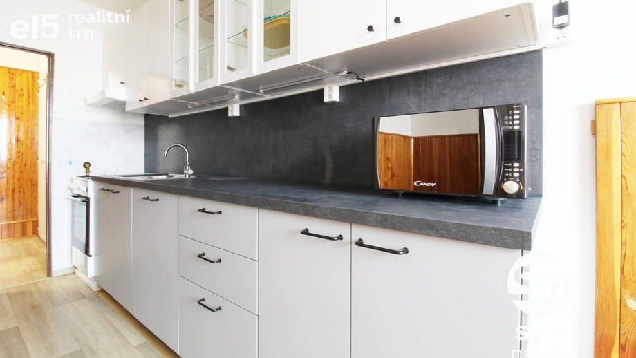 Pronájem byty 3+1, 73 m² - Praha - Horní Měcholupy