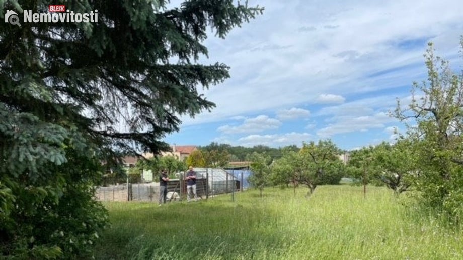 Prodej stavebního pozemku 574 m², Pardubice - Staré Čívice