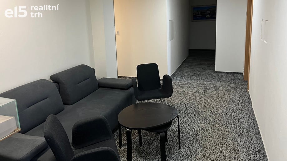 Pronájem kanceláře 86 m², Praha - Hlubočepy