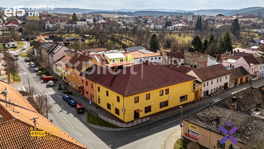 Prodej restaurace, 1 000 m² - Bojkovice