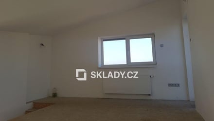 Pronájem skladu 495 m², Hradec Králové
