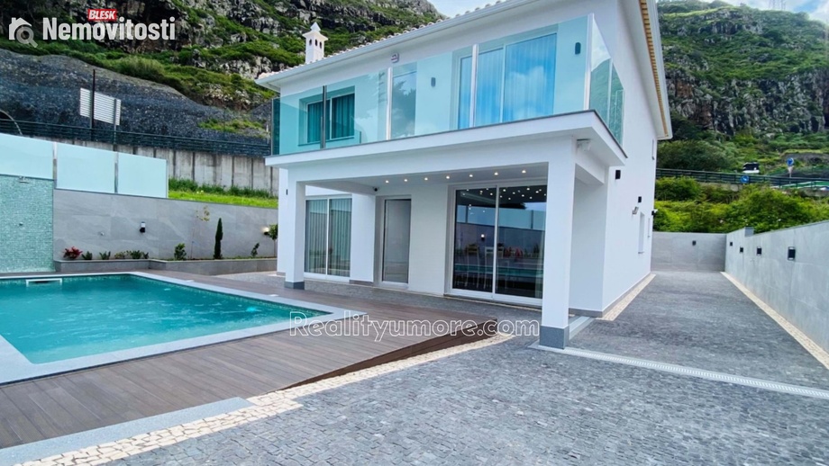 Prodej vily 160 m², Madeira, Machico, Portugalsko