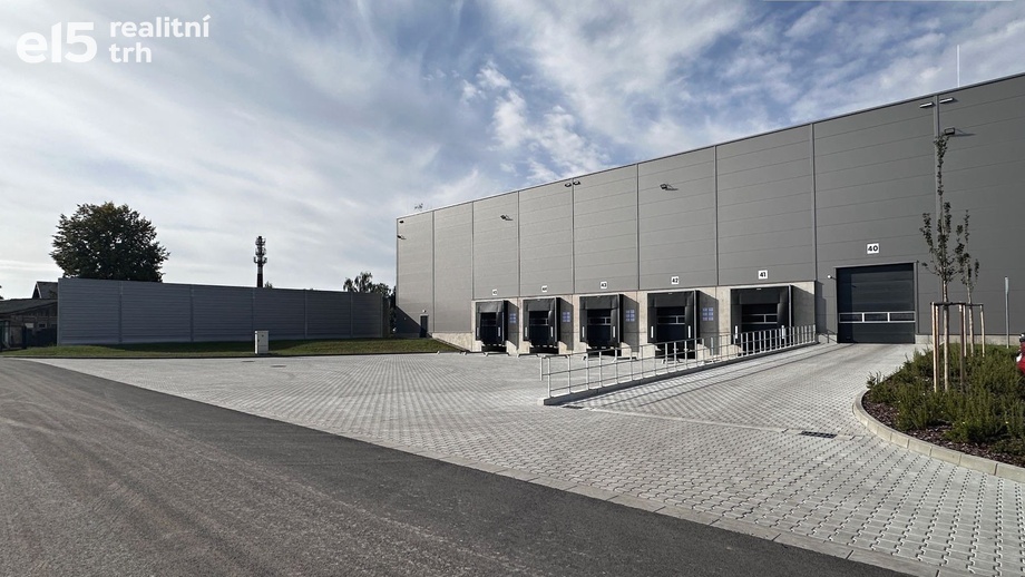 Pronájem sklady, 7 600 m² - Pardubice - Rosice