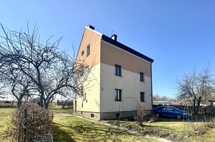 Prodej činžovního domu 480 m², Cheb - Háje