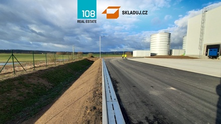 Pronájem skladu 5 000 m², Přehýšov