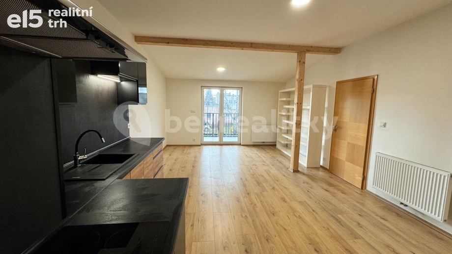 Prodej byty 2+kk, 72 m² - Holice