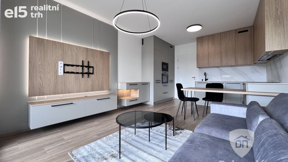 Pronájem byty 1+kk, 36 m² - Praha - Hloubětín