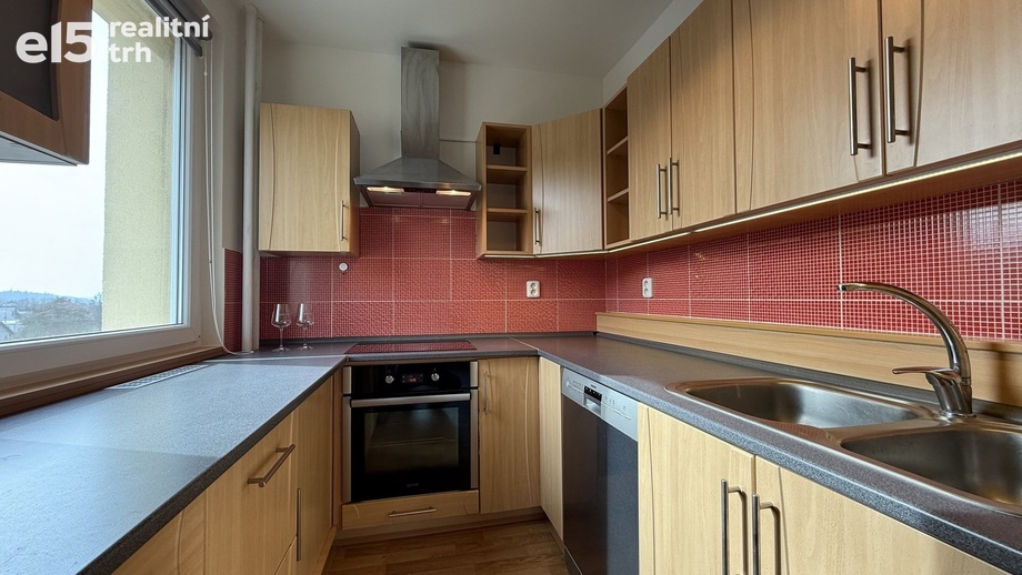 Pronájem byty 3+1, 67 m² - Praha - Komořany
