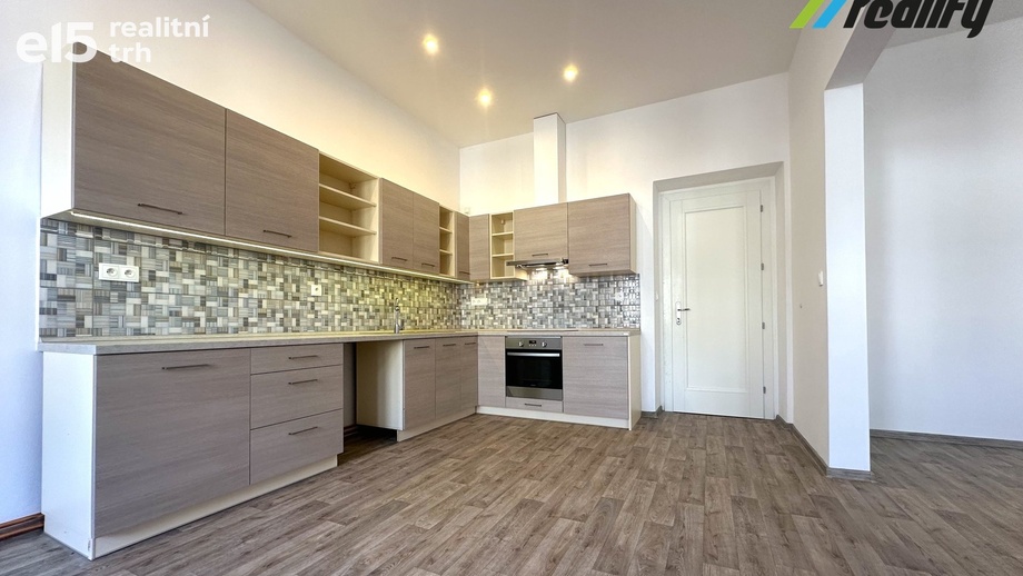 Pronájem byty 4+1, 108 m² - Jičín - Valdické Předměstí