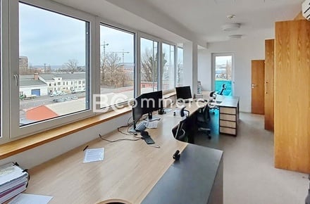 Pronájem kanceláře 46 m², Brno - Komárov