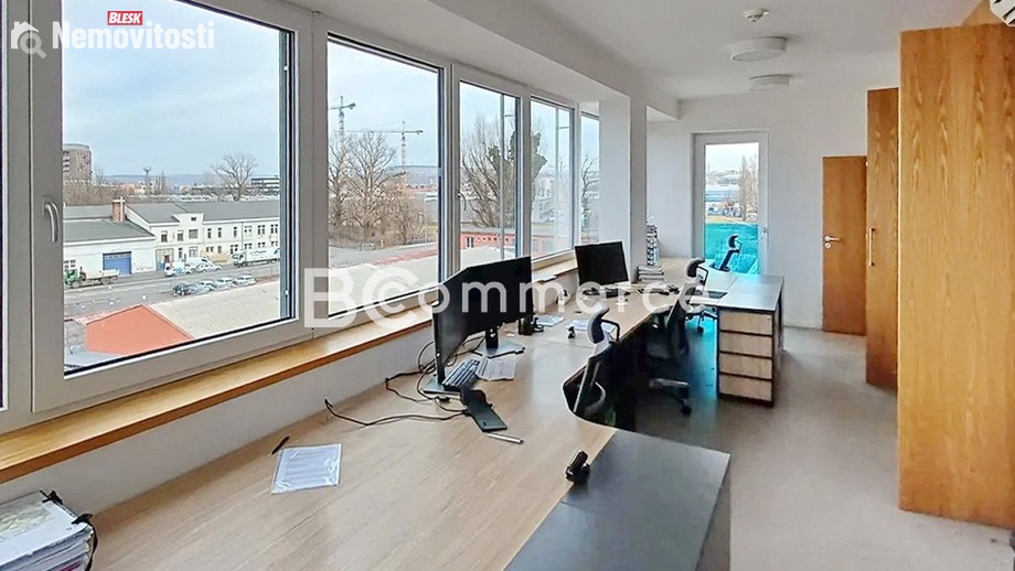 Pronájem kanceláře 46 m², Brno - Komárov