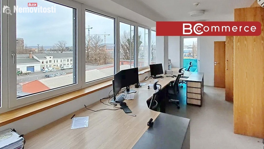Pronájem kanceláře 36 m², Brno - Komárov