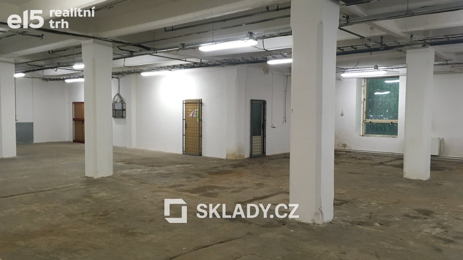 Pronájem sklady, 2 600 m² - Jablonec nad Nisou