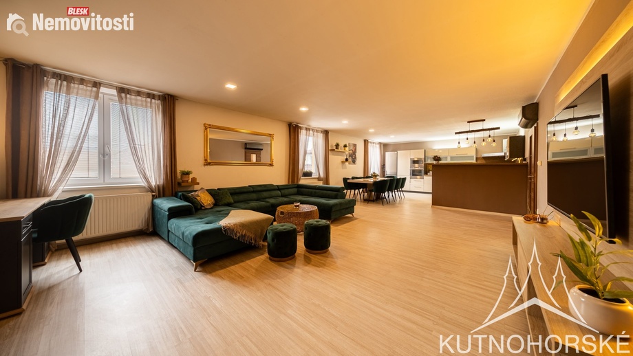 Prodej rodinného domu 317 m², Kutná Hora - Hlouška