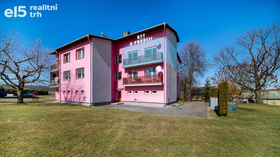 Prodej bytu 3+1 74 m², Banín