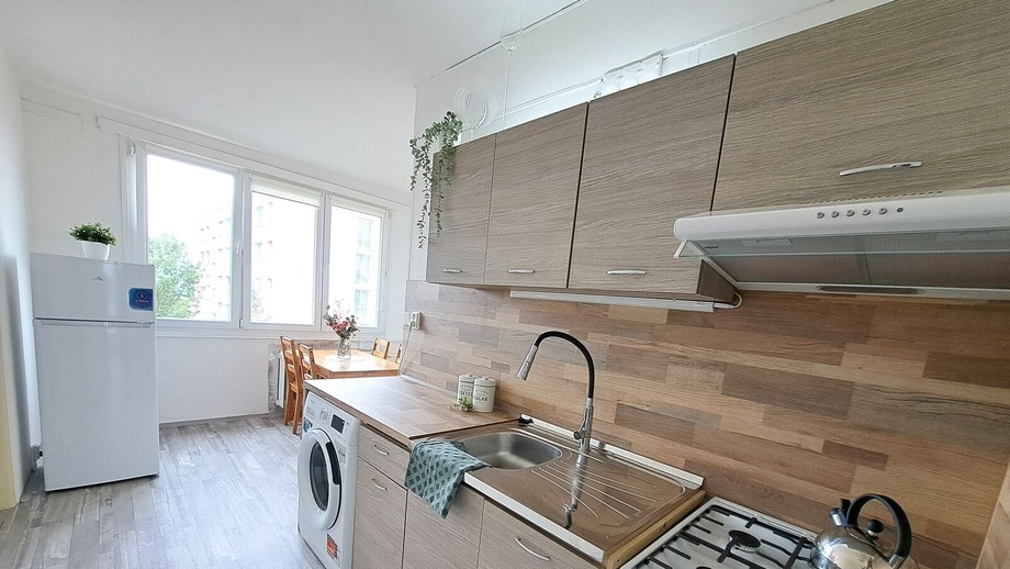Pronájem byty 2+1, 64 m² - České Budějovice