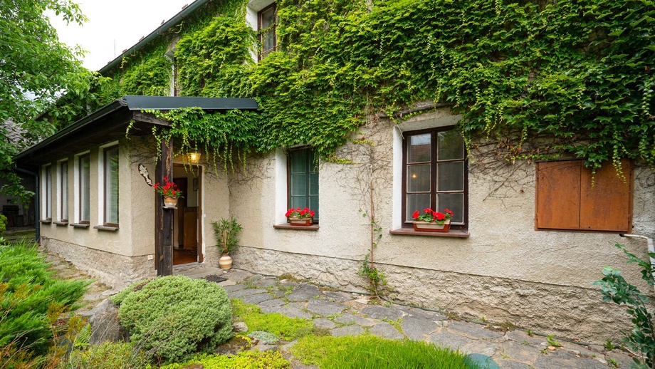 Prodej zemědělská usedlost, 1 211 m² - Dolní Třebonín
