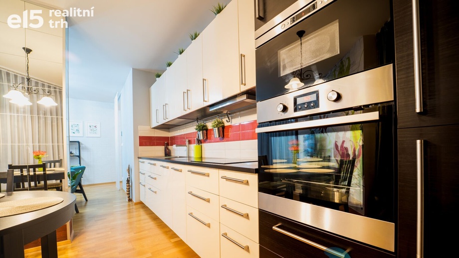 Prodej byty 3+kk, 88 m² - Praha 3