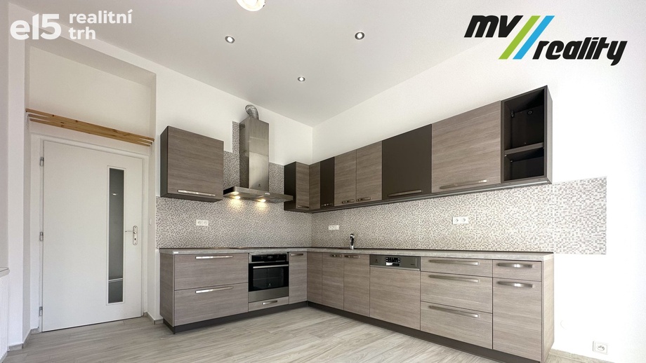 Pronájem byty 1+1, 50 m² - Jičín - Valdické Předměstí