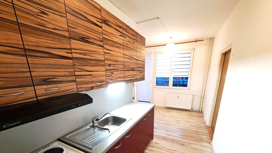 Pronájem bytu 3+1 65 m², Velešín