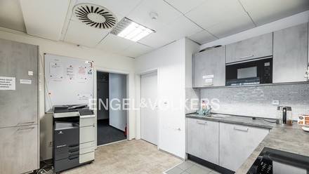 Pronájem kanceláře 678 m², Praha - Žižkov