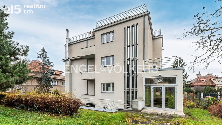 Pronájem kanceláře 1 127 m², Praha - Smíchov