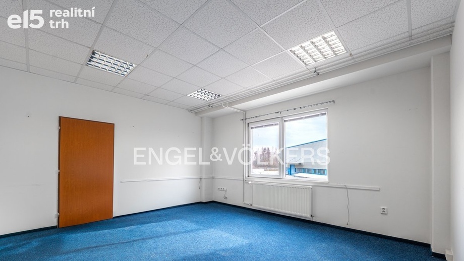 Pronájem kanceláře 182 m², Praha - Letňany