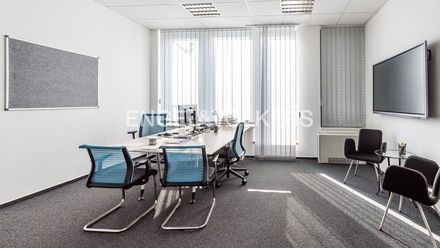 Pronájem kanceláře 553 m², Praha - Karlín