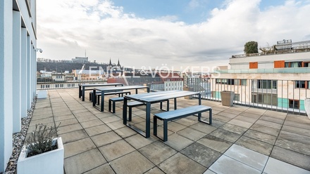 Pronájem kanceláře 553 m², Praha - Karlín