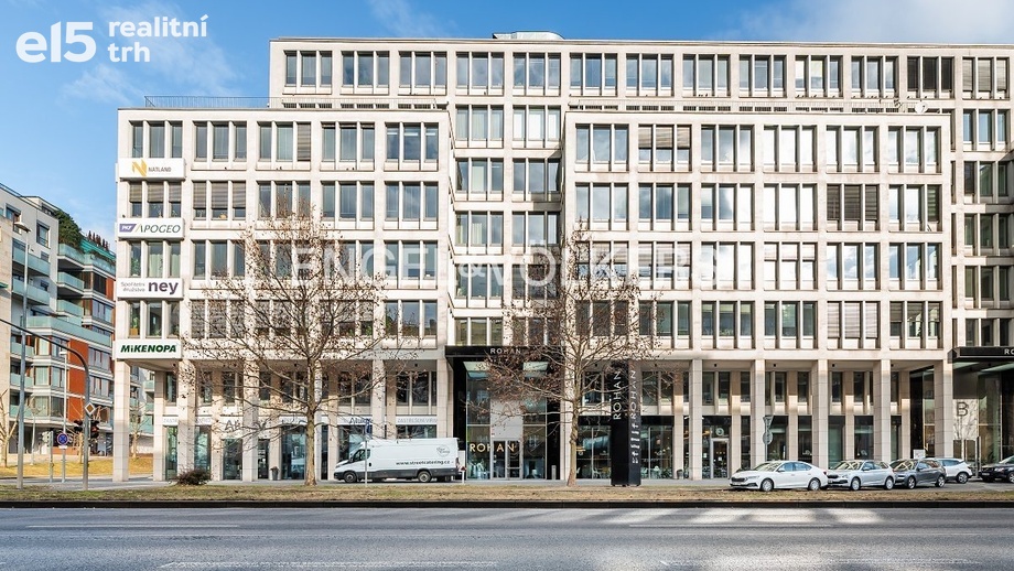 Pronájem kanceláře, 553 m² - Praha - Karlín