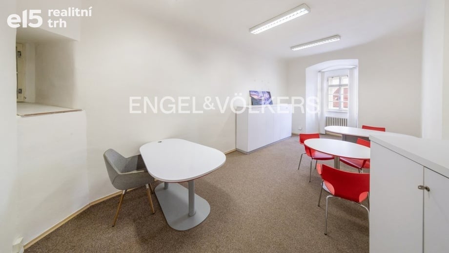 Pronájem kanceláře, 63 m² - Plzeň - Vnitřní Město