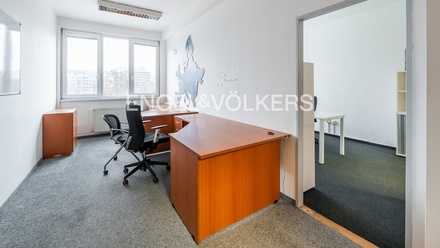 Pronájem kanceláře 241 m², Praha - Vysočany