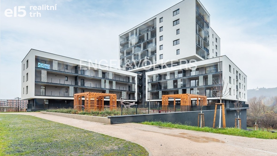 Pronájem garážové stání, 18 m² - Praha - Modřany