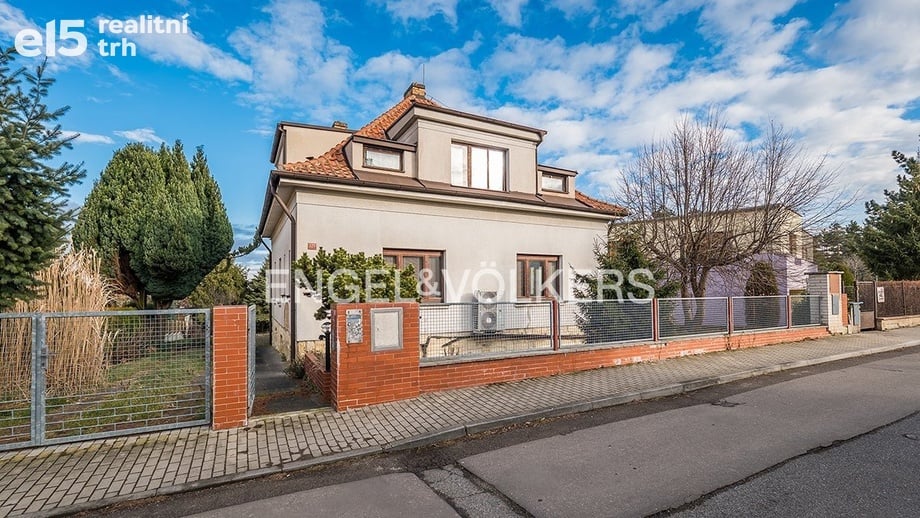 Prodej rodinné domy, 300 m² - Praha - Nebušice