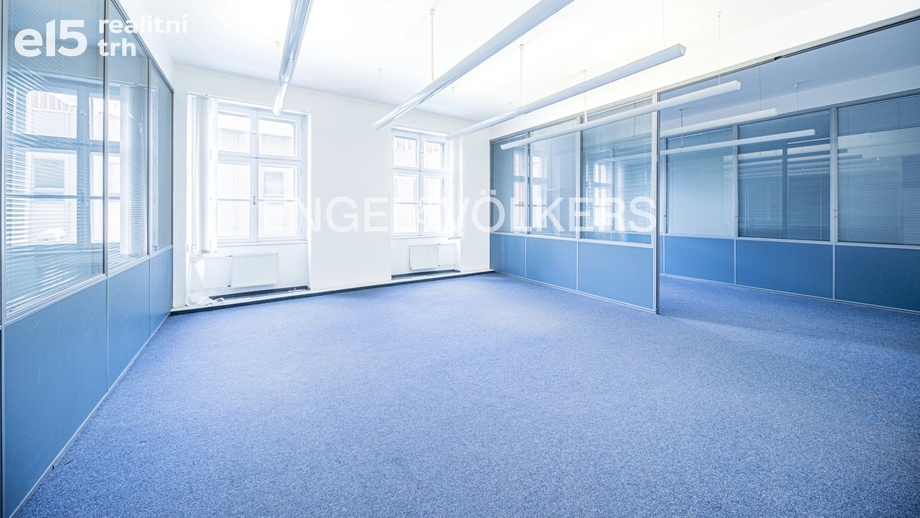 Pronájem kanceláře, 133 m² - Praha - Smíchov