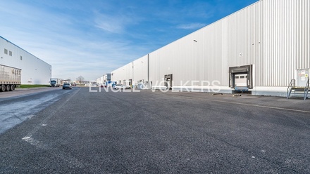 Pronájem skladu 2 000 m², Klecany - Zdibsko