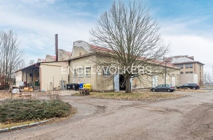 Pronájem skladu 3 100 m², Panenské Břežany