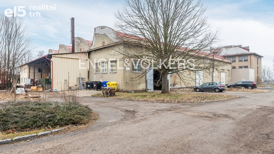 Pronájem skladu 3 100 m², Panenské Břežany